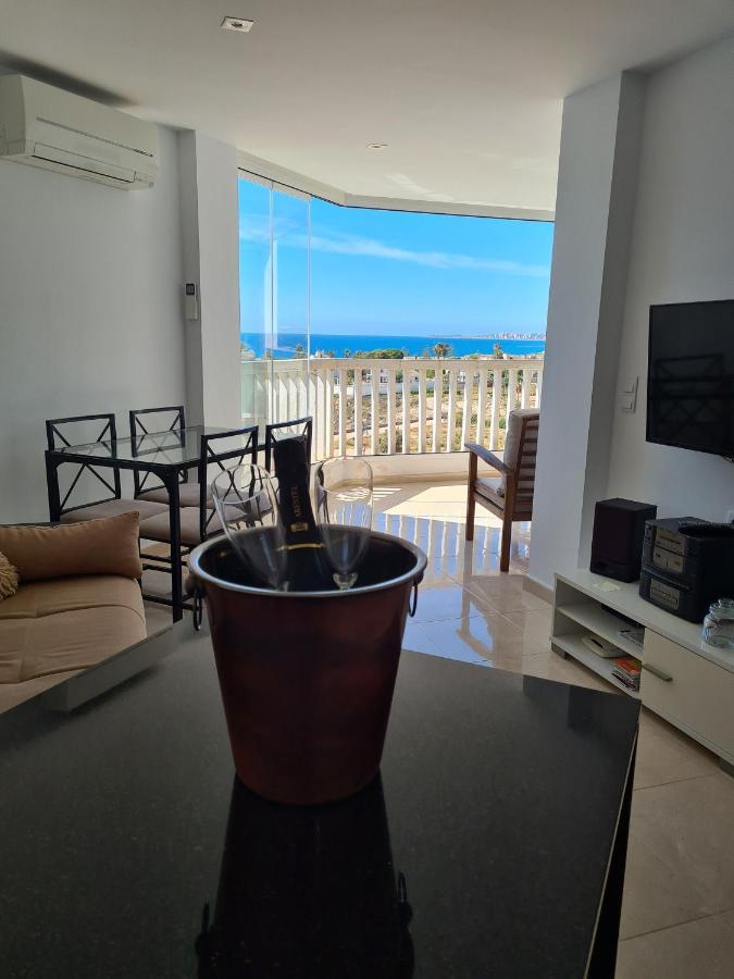 Room In Apartment - 1St Line Top Floor Apartment Carrer del Mar ภายนอก รูปภาพ